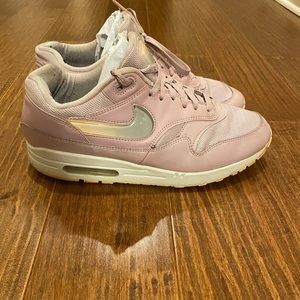 Women’s Nike Air Max 1 “Jelly”